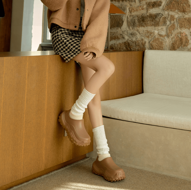 Furry Bang - MissMojo's